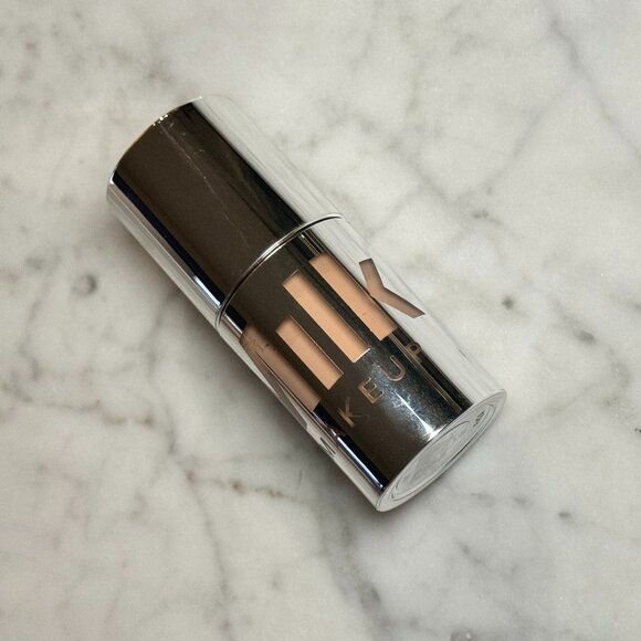 MILK MAKEUP Future Fluid Creamy Longwear Hydrating Concealer | 6C | NEW MAKEUP - Picture 2 of 5